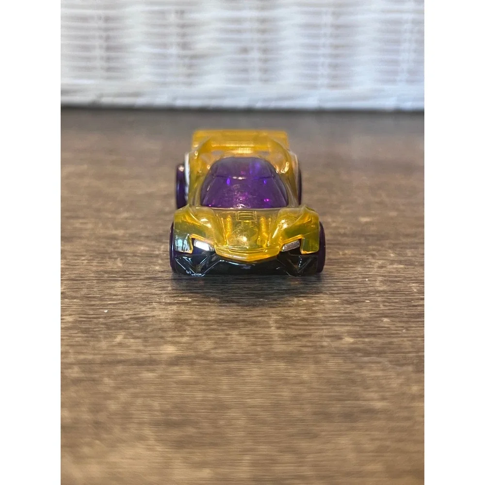 Hot Wheels 2016‎ X-Raycers Blitzspeeder Clear Yellow W Purple Windows Loose Car